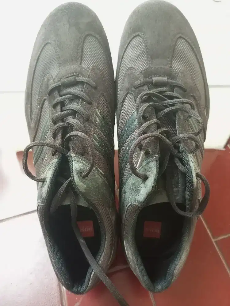 Sepatu boss uk.42