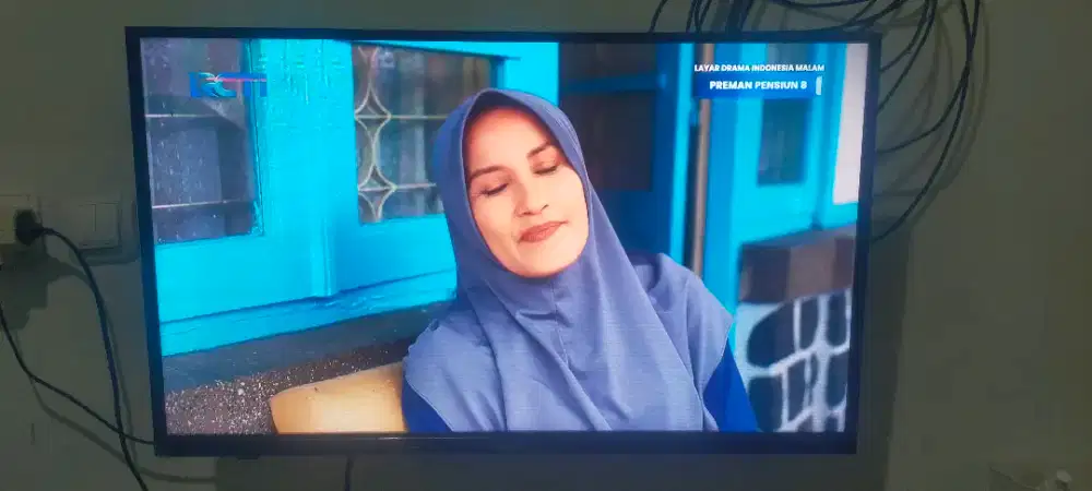 Jual BU LED TV Aqua 32 in Android
