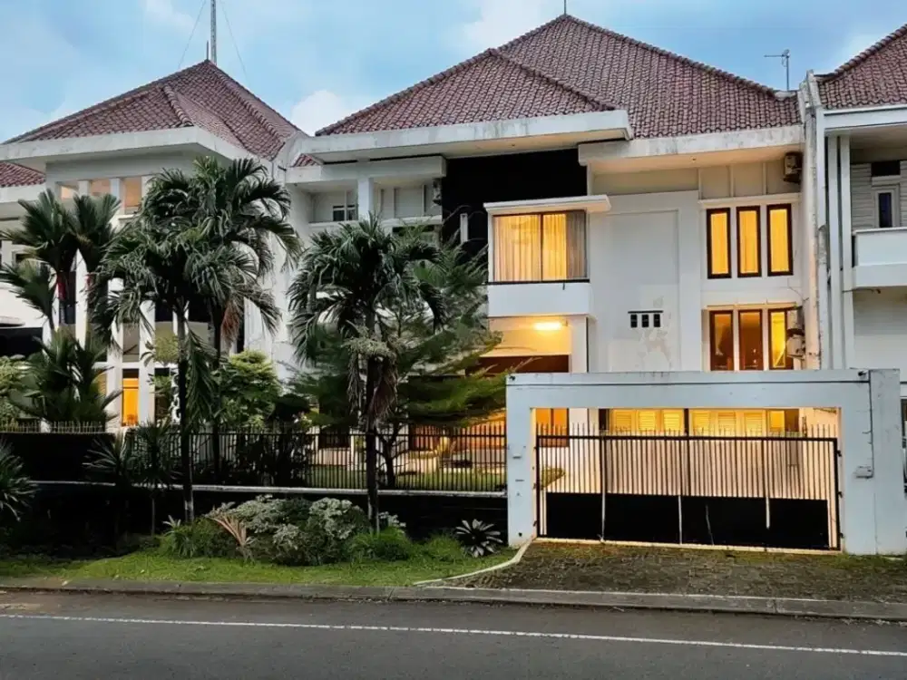 rumah dijual di kotawisata, halaman depan dan belakang super luas