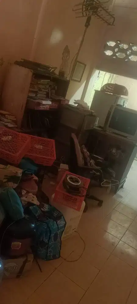 pengepul bongkaran rumah masuk