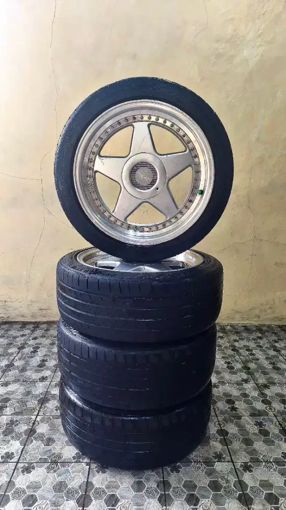 Velk OZ Futura Celong Ring 17 Lebar belang