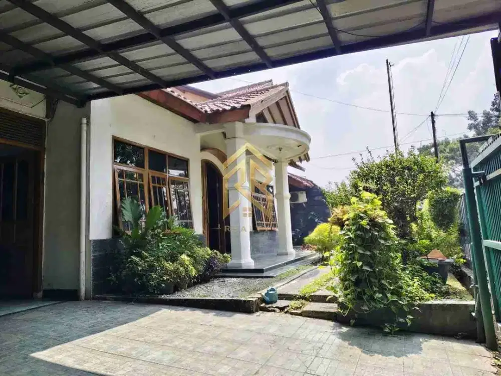 Rumah 2 Lantai di Jalan Utama Turangga Lengkong Buahbatu, Bandung