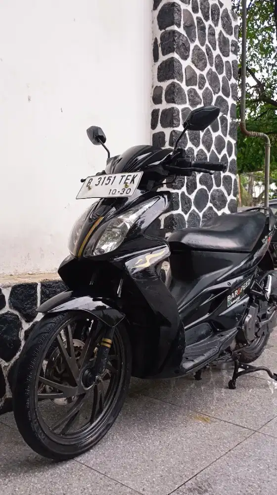 SUZUKI Skywave NR 2010