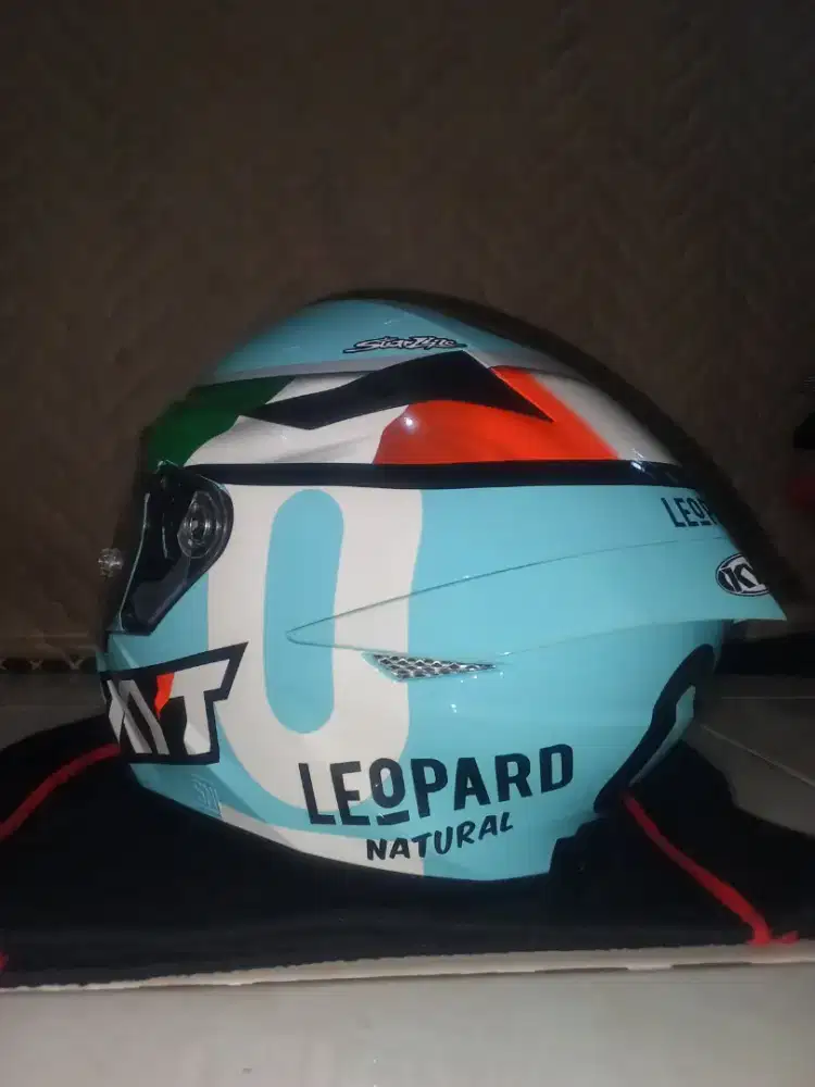 Dijual Helm pribadi KYT TT Course Leopard siap pakai bosku