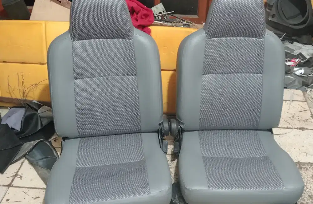 Perbaikan jok mobil