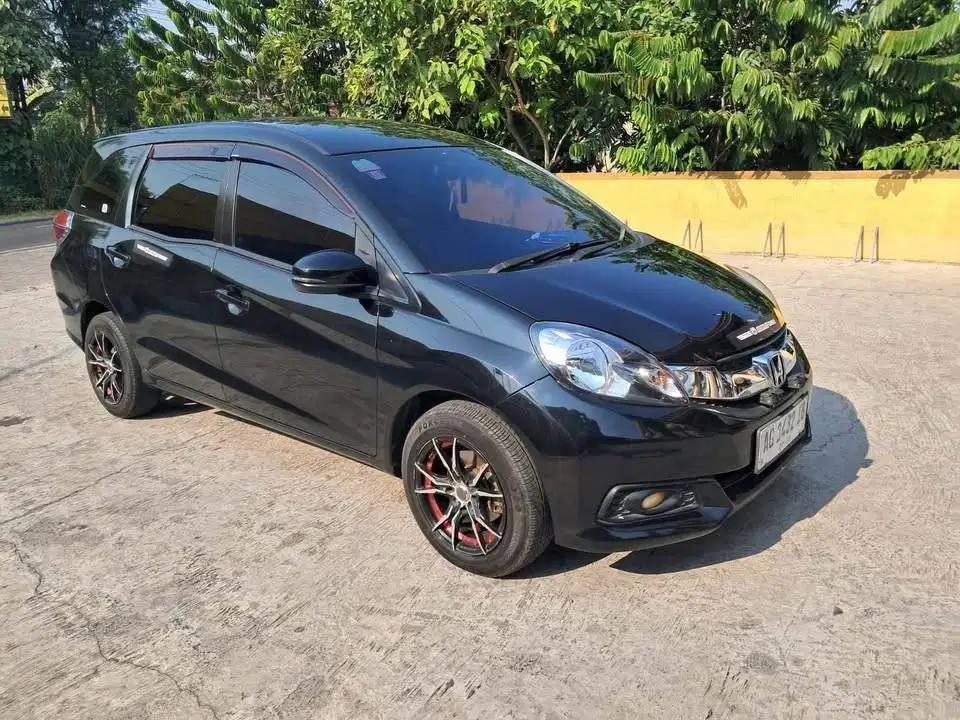 Honda Mobilio 1.5 E 2016 Tri mobil bekas bisa tukar tambah sekoto
