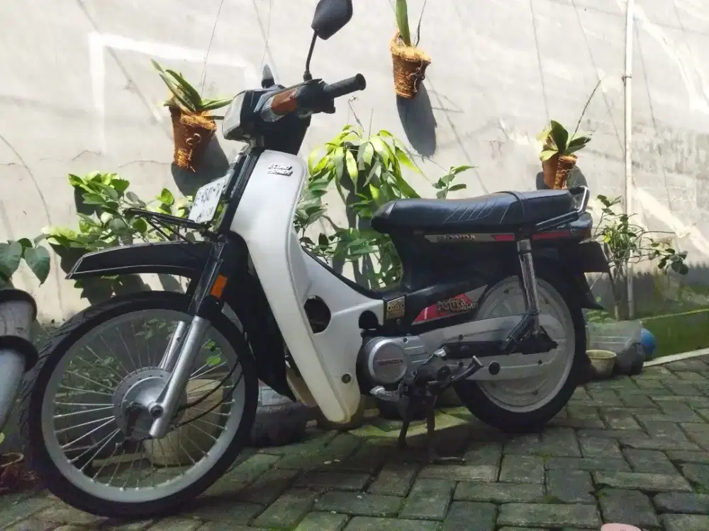 Dijual Sepeda Motor Honda Prima kesayangan