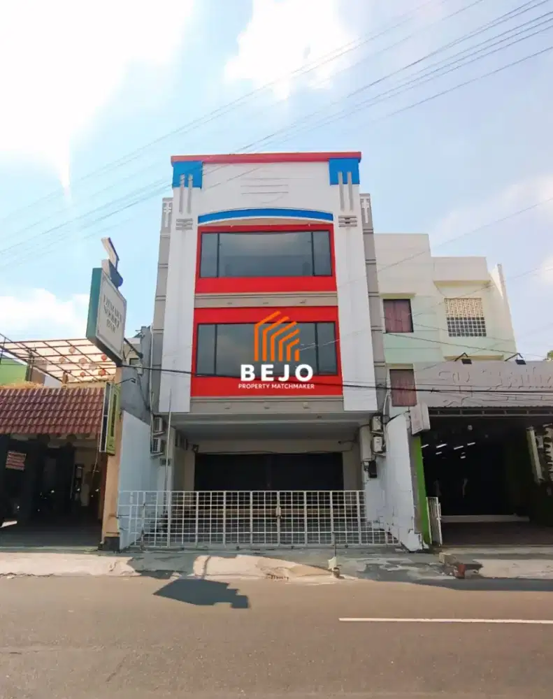 Disewakan Bangunan 3 lantai di dekat UGM cocok Kantor