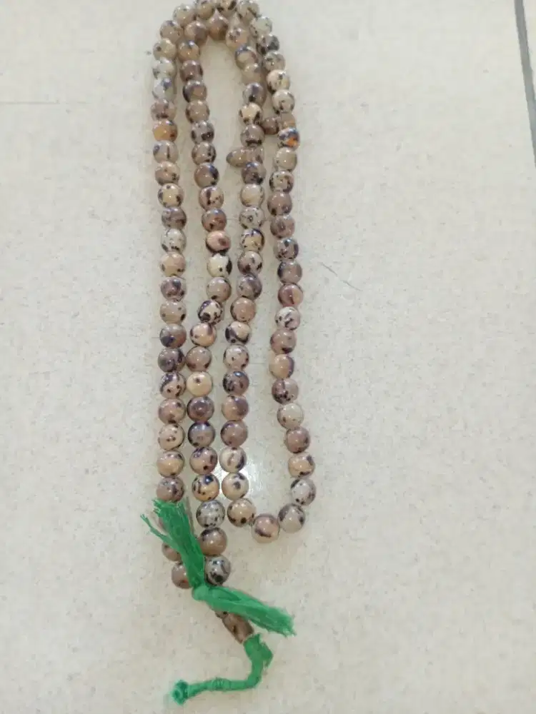 Tasbih mirip oud sholib