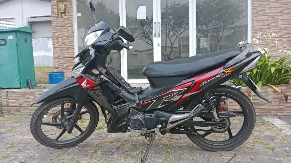 Dijual Motor Honda Supra X 125 Tahun 2010