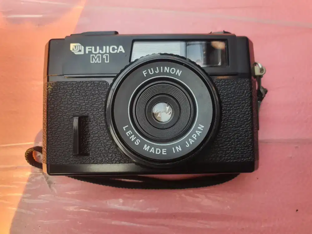 kamera saku analog Fujica M1