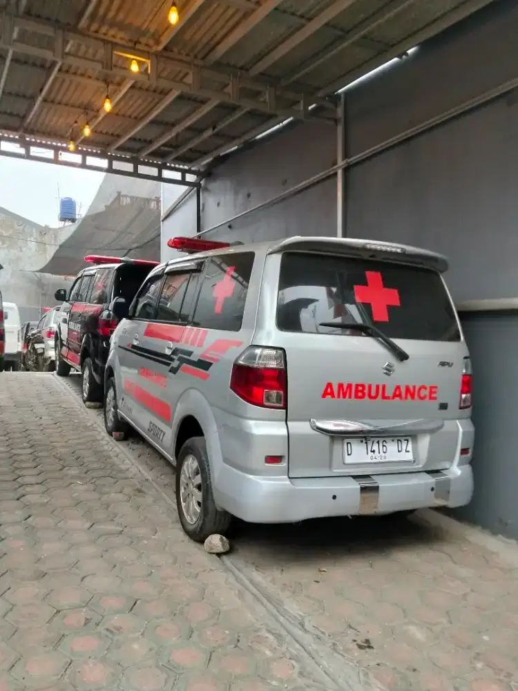 Suzuki APV arena GX ambulance ambulan 2010