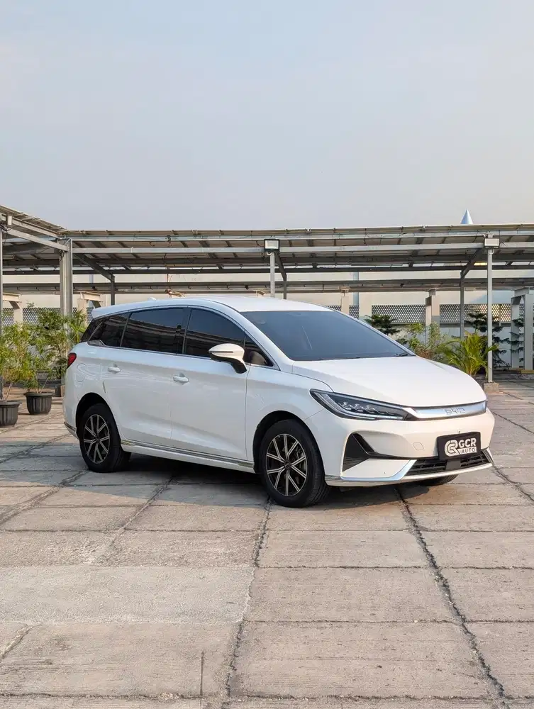 LOW KM 35RB RECORD !! BYD M6 STANDARD EV 2024 AT MDL 2026/2025