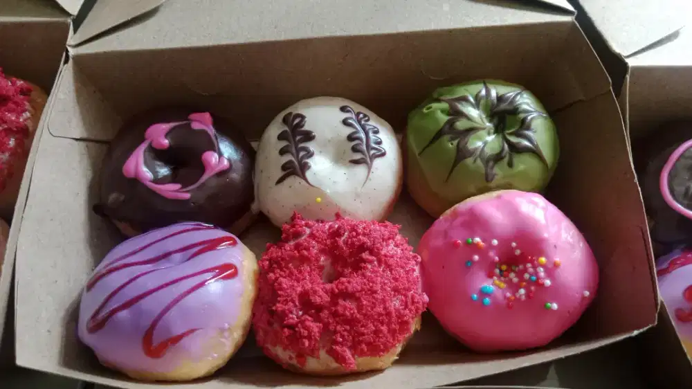 Donat topping murah makanan cemilan