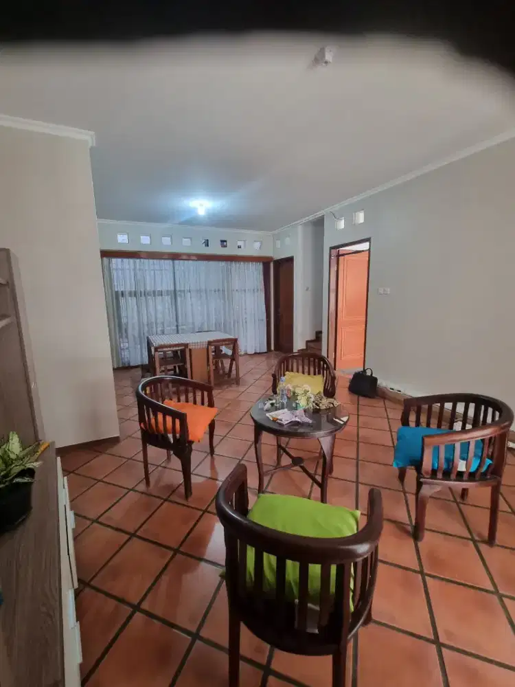 Rumah Asri dan Tenang Bulanan di Bandung