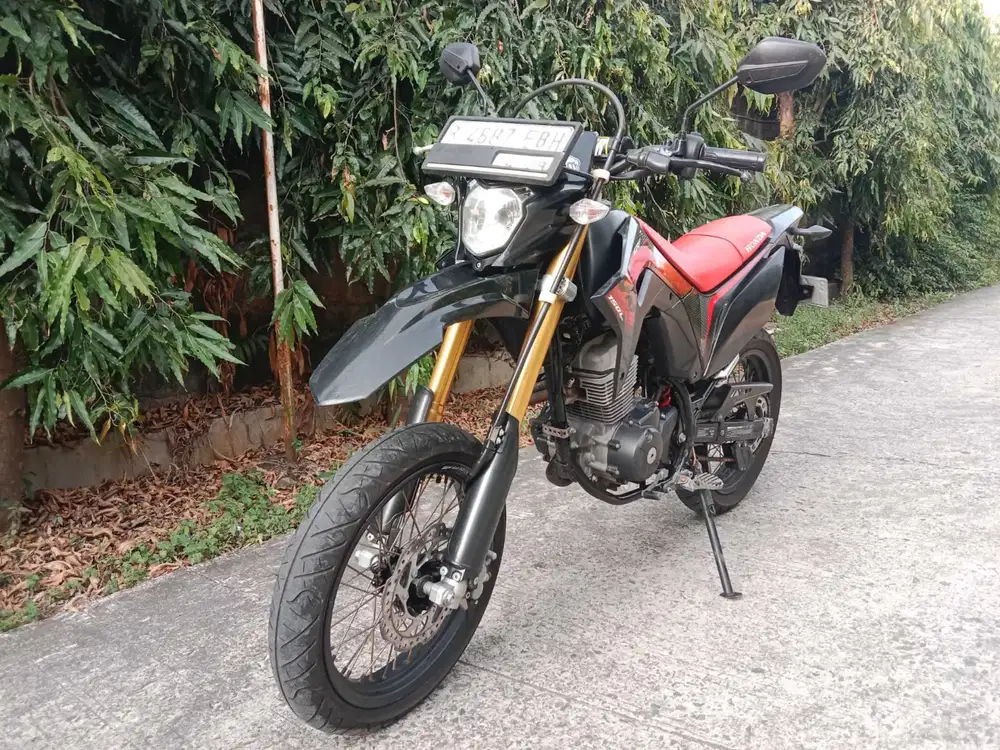 Honda Crf 150 th 2023 bisa cash/kredit