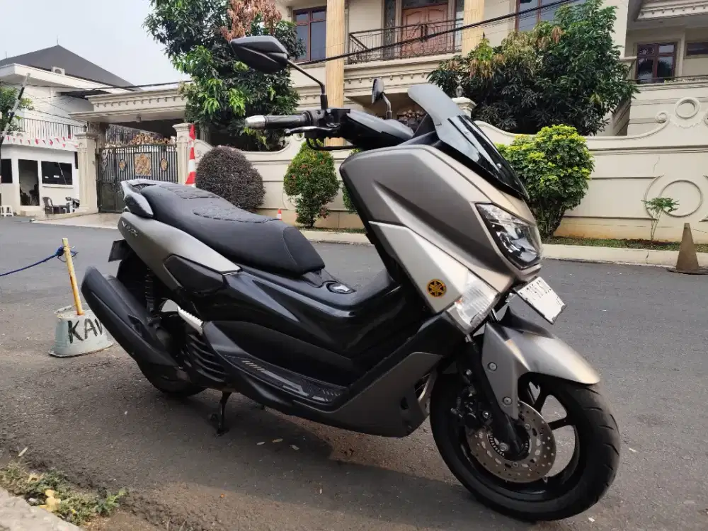 Yamaha NMAX Surat lengkap