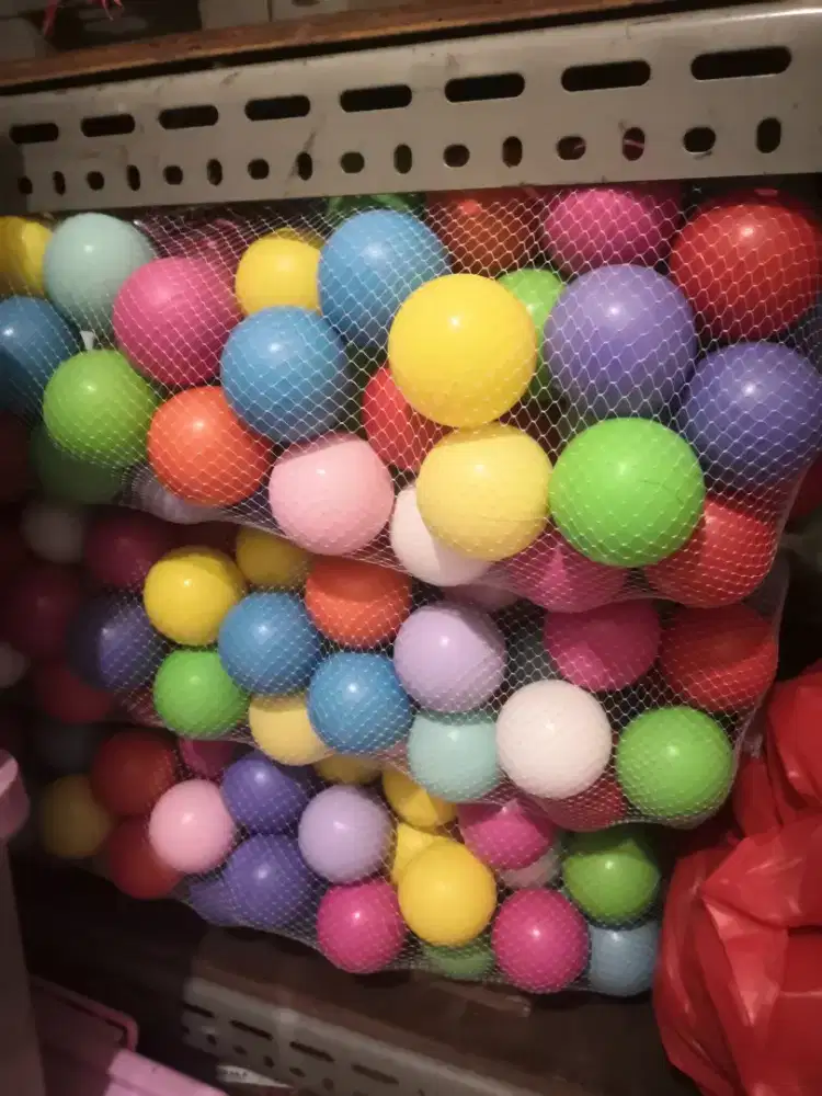 Bola untuk mandi bola anak