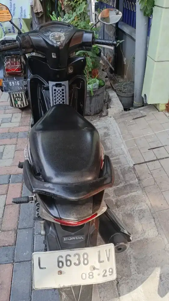 REVO F1 THUN 2014  MULUS MESIN HALUS ,TINGGAL PAKAI PAJAK HIDUP