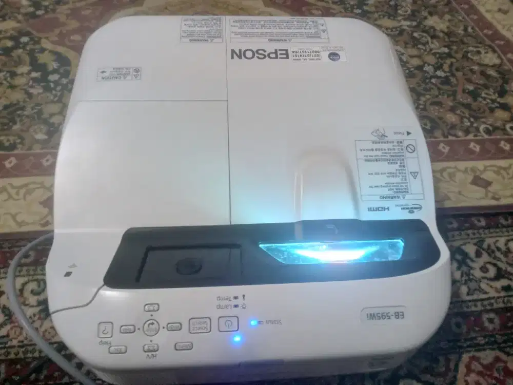 Proyektor EPSON EB-595Wi
