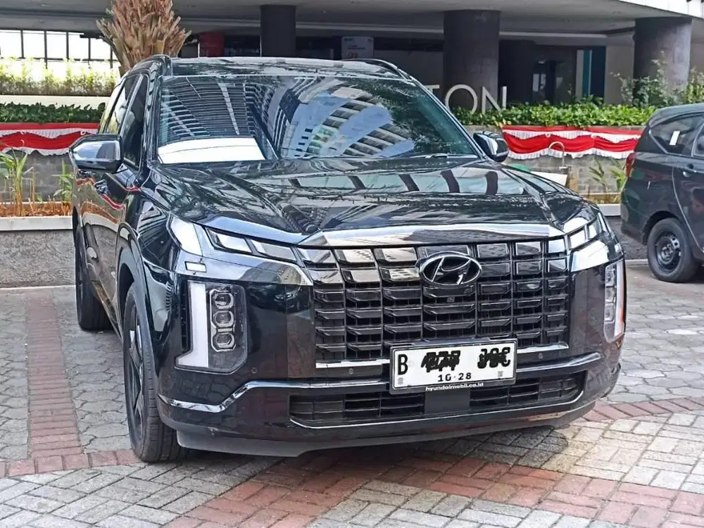 Hyundai Palisade Signature 2.2 Diesel th 2023 terawat Bandung