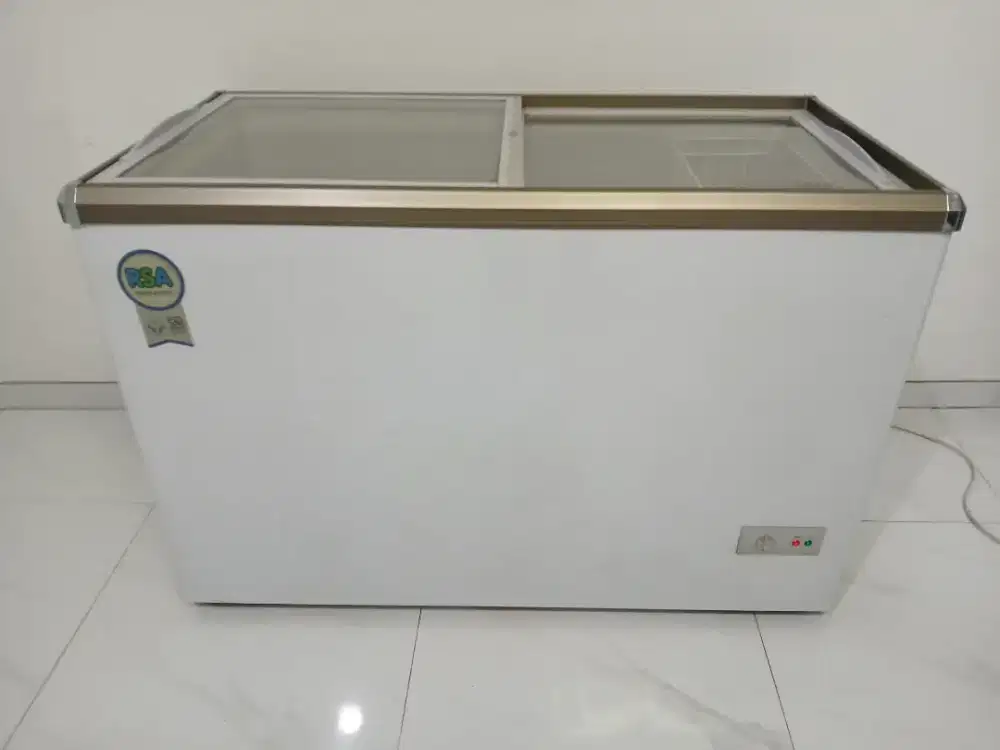 Freezer Box Merk RSA 300 Liter tipe sliding glass / pintu kaca murah