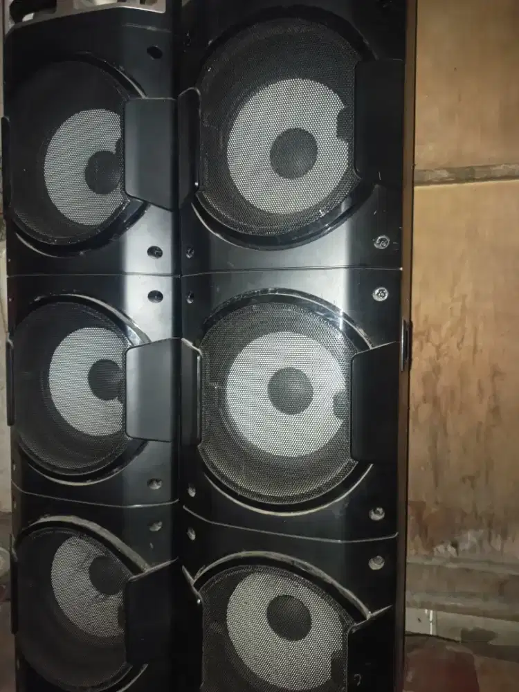 Di jual salon spiker bluetooth bas mantap