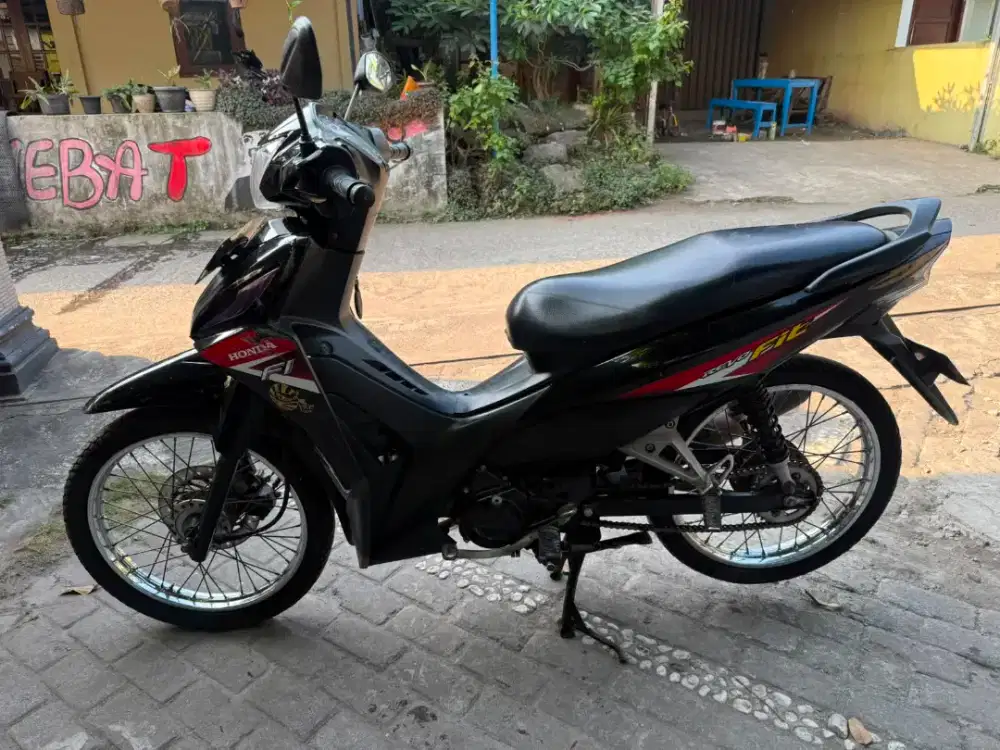 Revo THN 2023 plat AB sleman