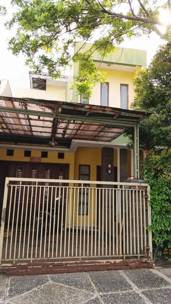 DIJUAL RUMAH 2 LT | SHM 200m2 | KOMP. LARANGAN INDAH