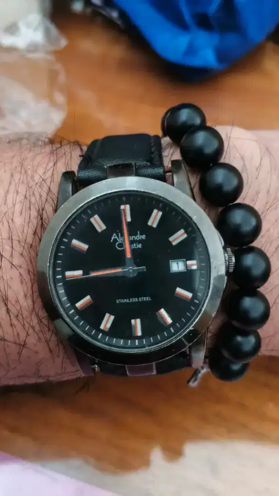 Jam tangan Alexandre Christie bekas
