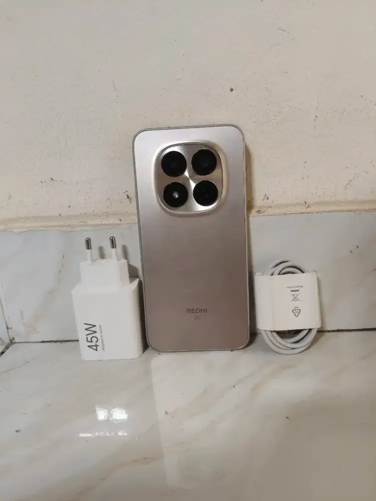 Redmi note 15 pro 5g 8/256 garansi resmi Juni 2027