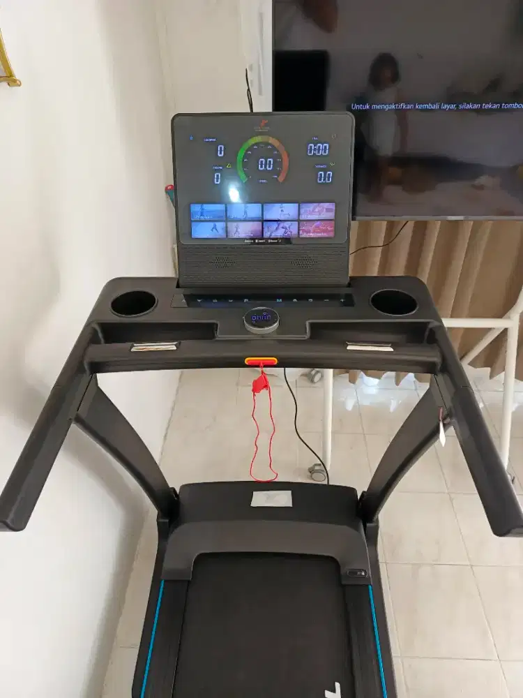 Barang nya ready treadmill elektrik auto incline terlaris banjarmasin