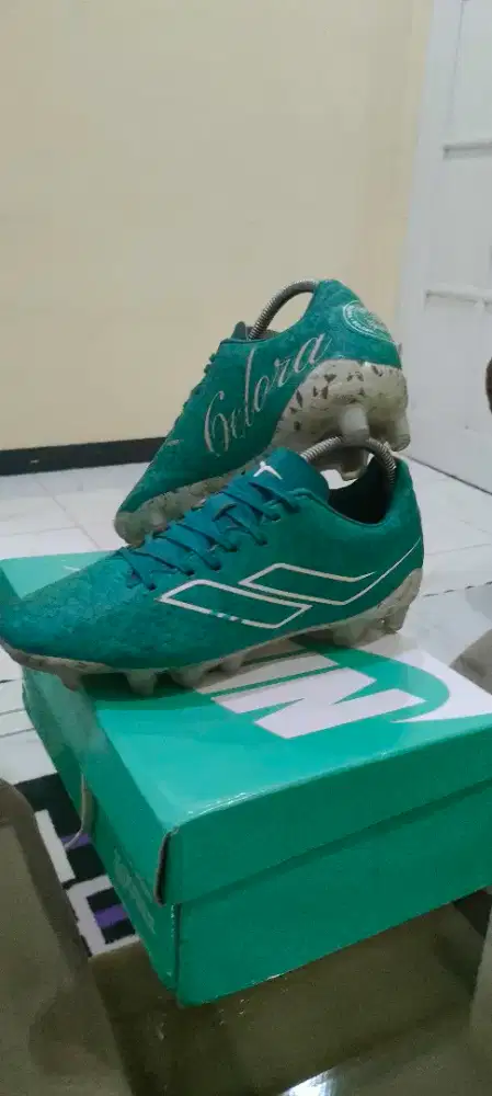 Mills gelora size 41