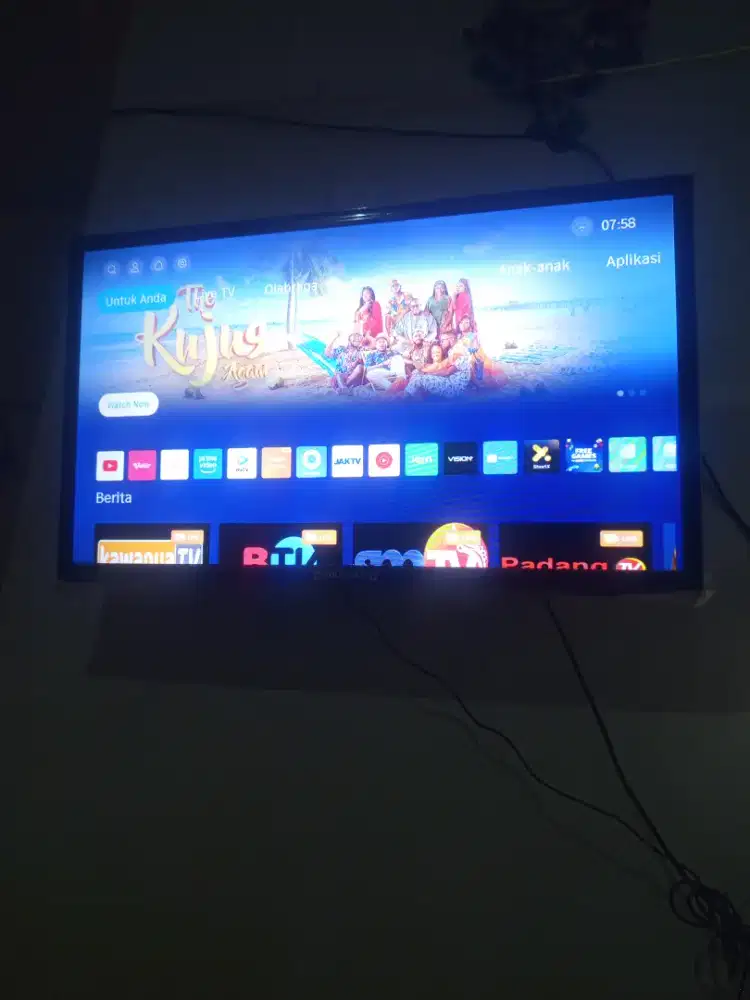 Polytron Smart TV 32 inch