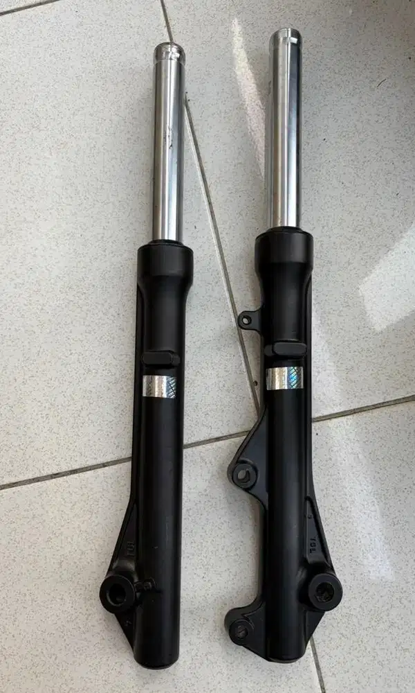 Shockbreaker Depan Beat