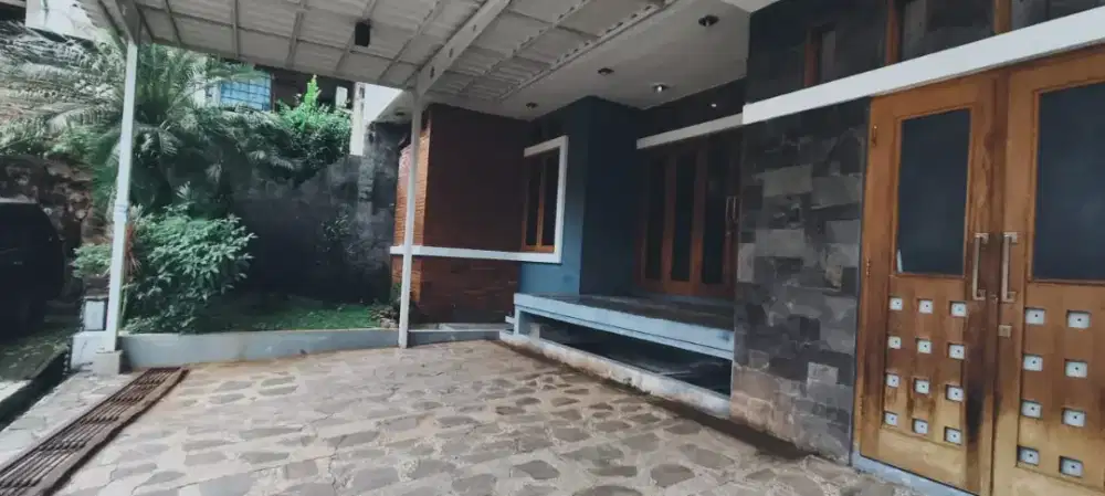 Dijual rumah 2 lantai sampangan Semarang kota