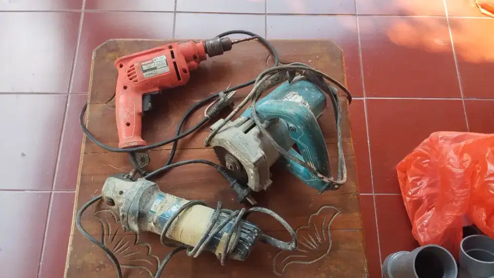 Dijual alat-alat bekas milik pribadi