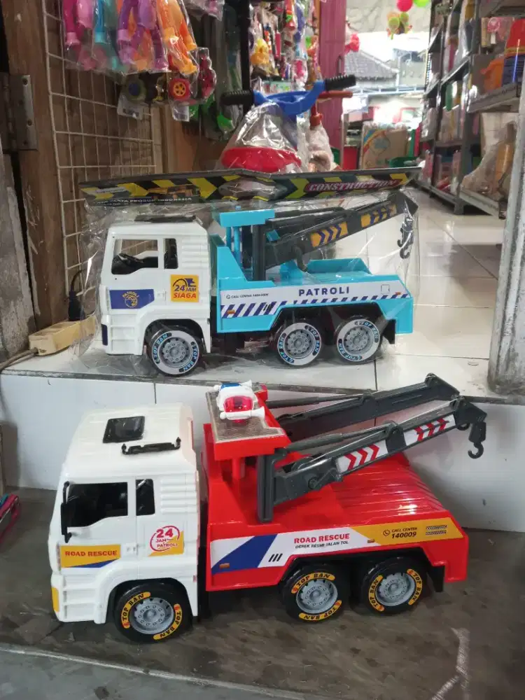Mainan Anak Truk Derek