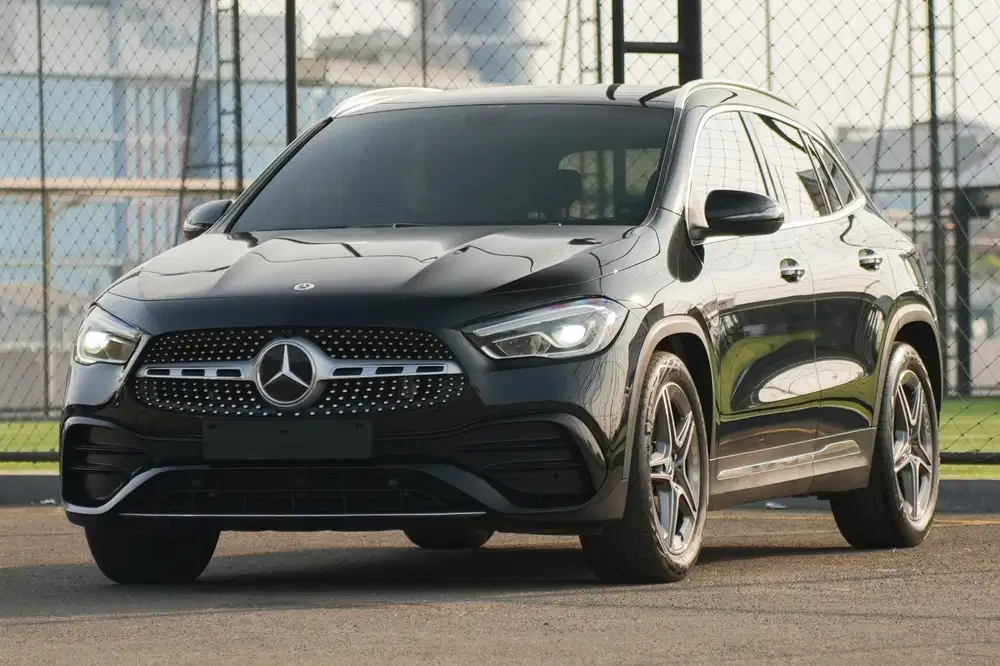 Rasa Baru! Mercedes Benz GLA200 AMG 2022 Black x1 x3 c200 a200