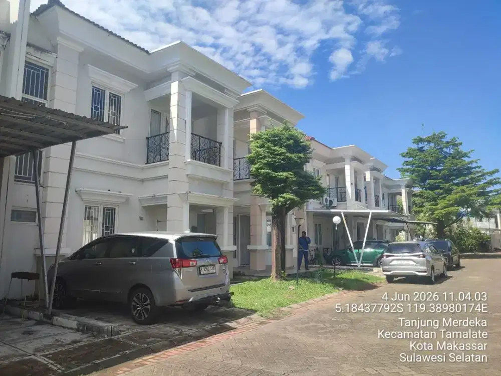 Dijual Murah Rumah 2 Lantai di Kompleks Rafflesia Tanjung Bunga