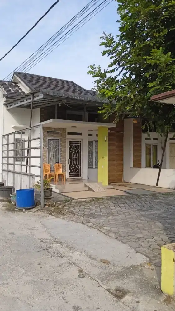 Di jual rumah tipe 75