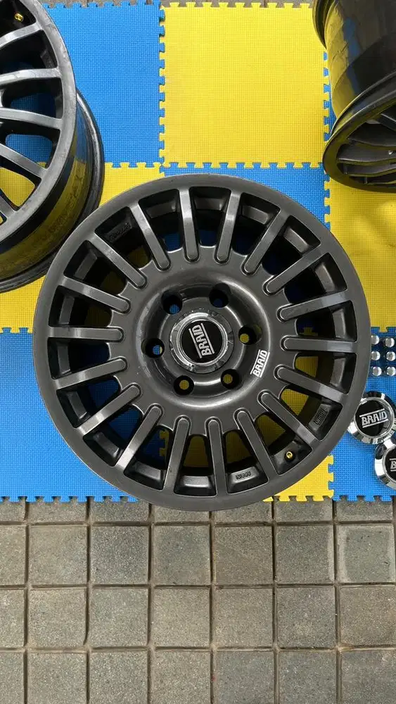 Velg Braid Winrace-T Rep 17x8.0 6H 139.7 ET+0 Anthracite