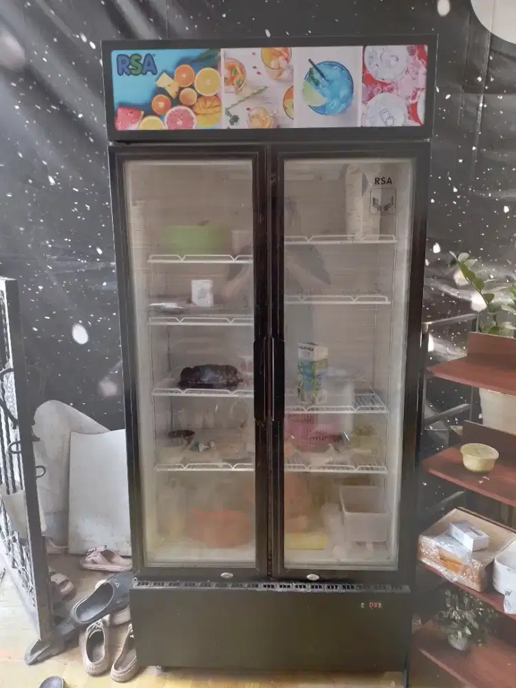 showcase 2 pintu .erk RSA