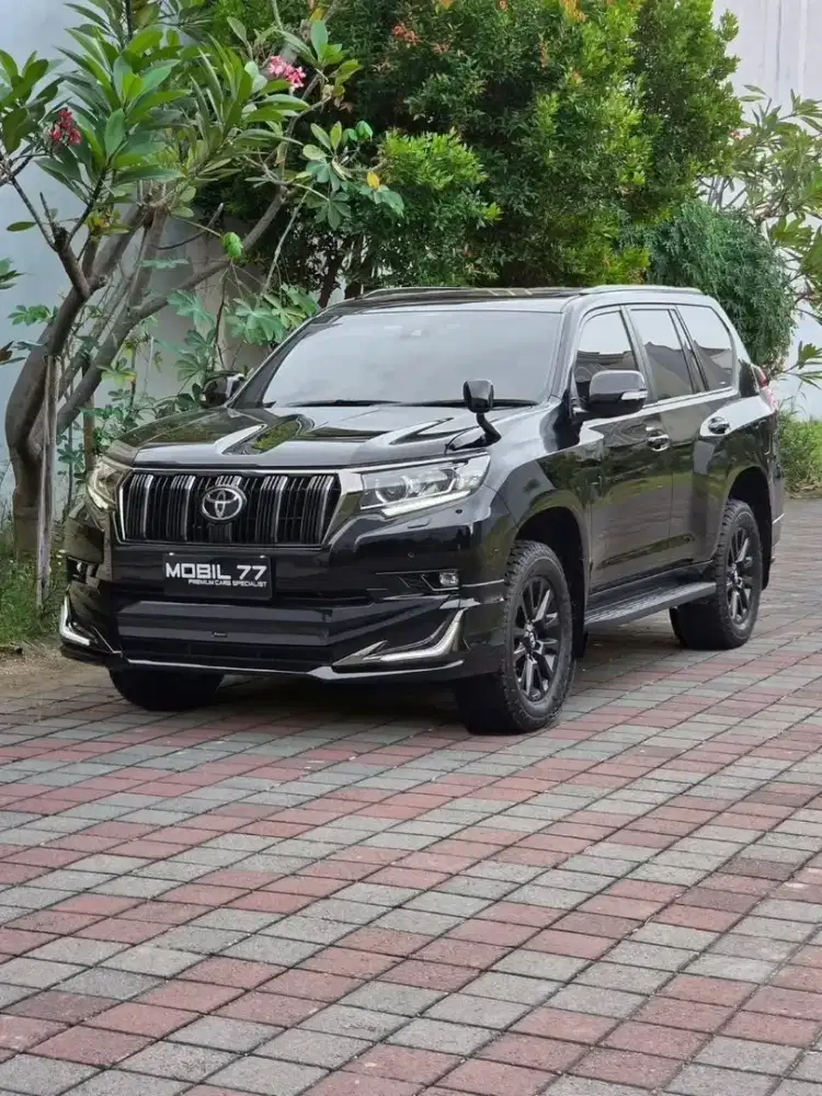 Toyota Land Cruiser Prado TX odo 18rb Tahun 2021