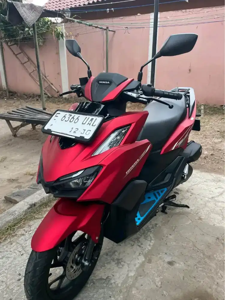 VARIO 160 2025 KM 300 Perak