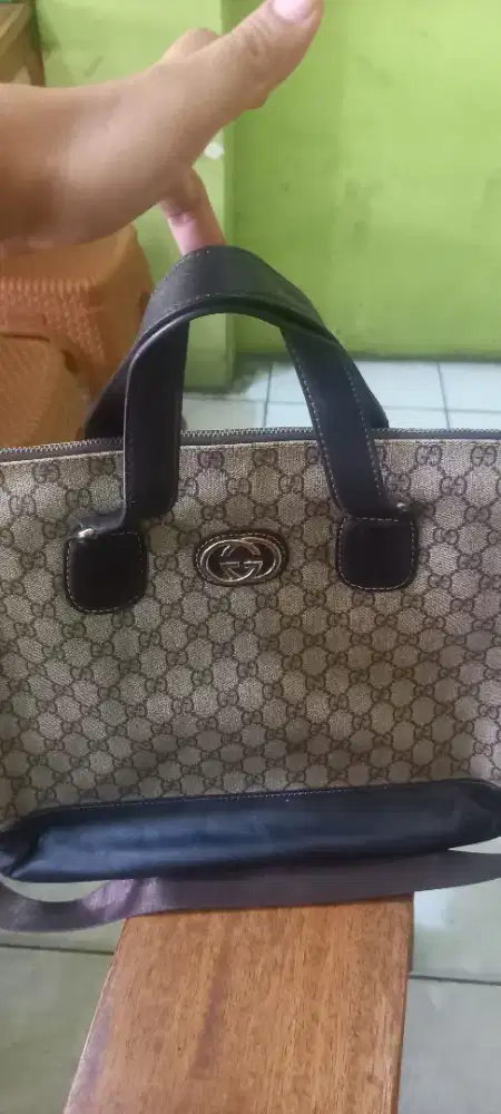 Tas gucci laptop