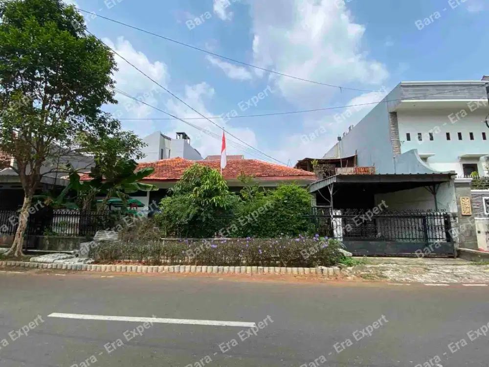 Jual rumah besar di Cempaka putih. Bisa nego sampai jadi!!! Cocok untuk rumah, kantor, kost maupun klinik.