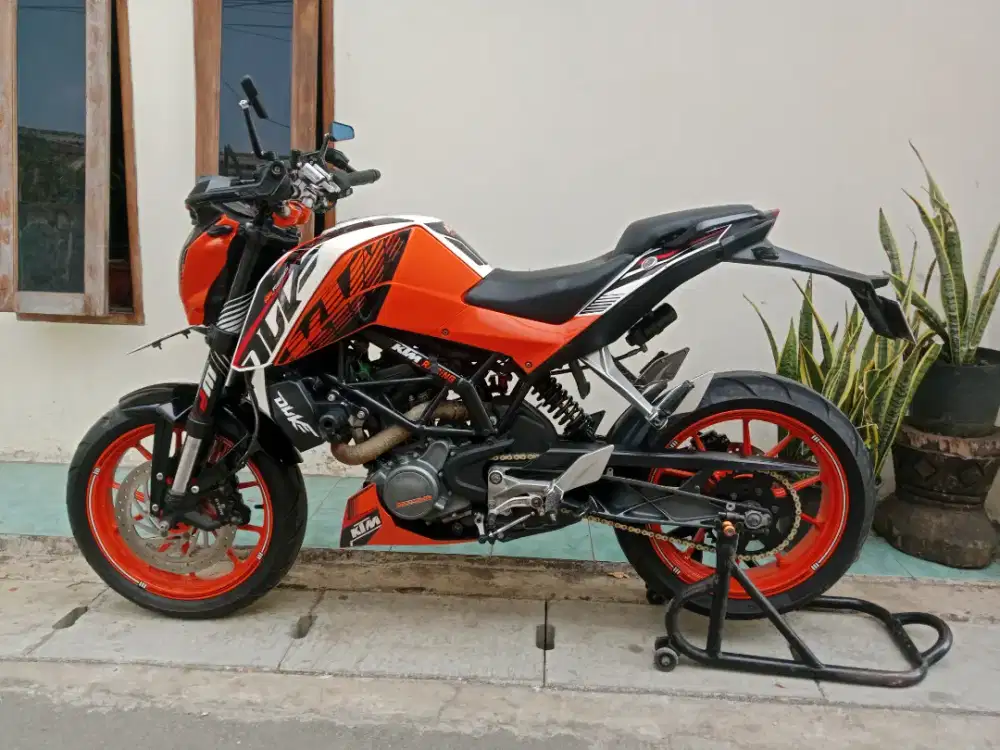 KTM DUKE 200CC 2017 MESIN STANDAR