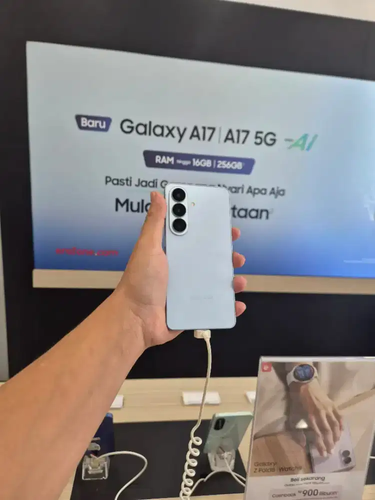 SAMSUNG GALAXY S26