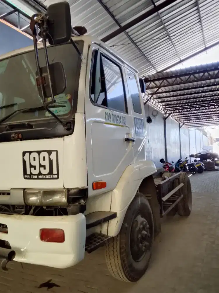 Nissan CWA 260 kondisi normal